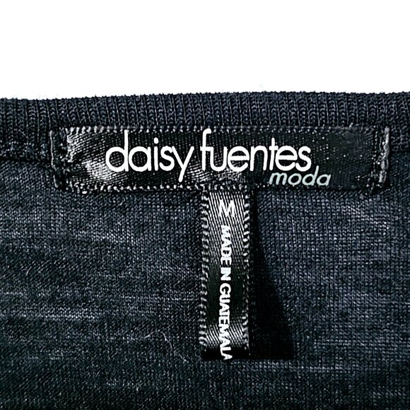 Daisy Fuentes Womens 3/4 Sleeve Black Top With Button Detail Size M ~LS32.4 - Picture 2 of 5